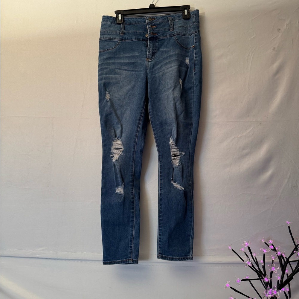 Rue21 Distressed Blue Ankle Jeans
